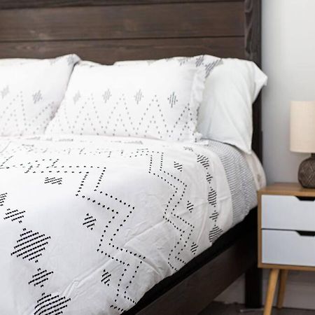 Beautiful & Cozy 1 Bedroom 1 Bath In The Westshore 빅토리아 외부 사진