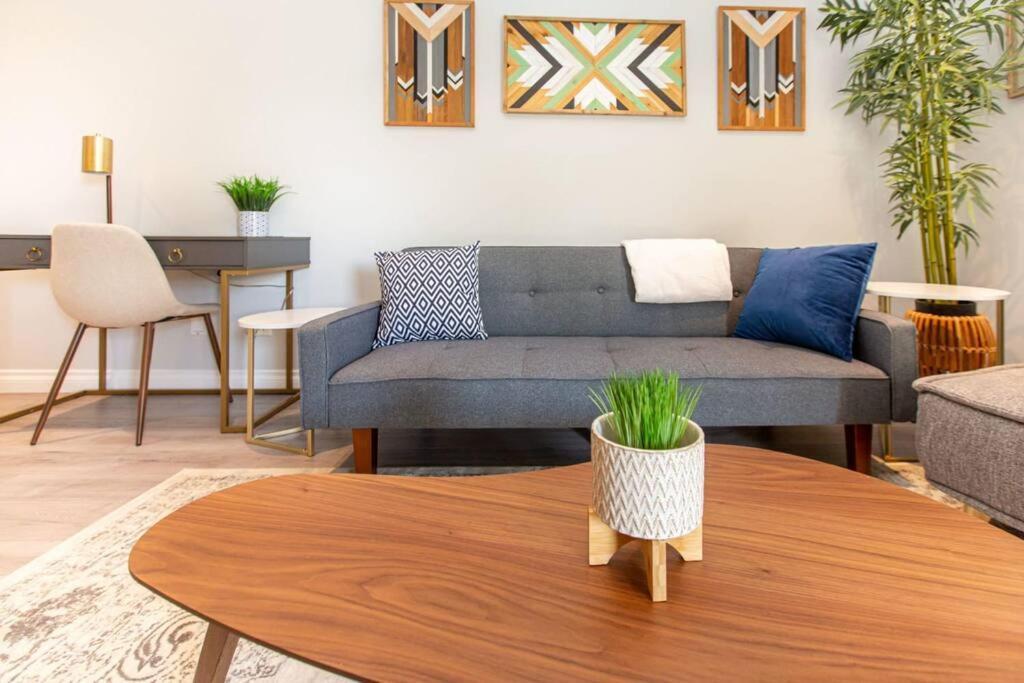 Beautiful & Cozy 1 Bedroom 1 Bath In The Westshore 빅토리아 외부 사진
